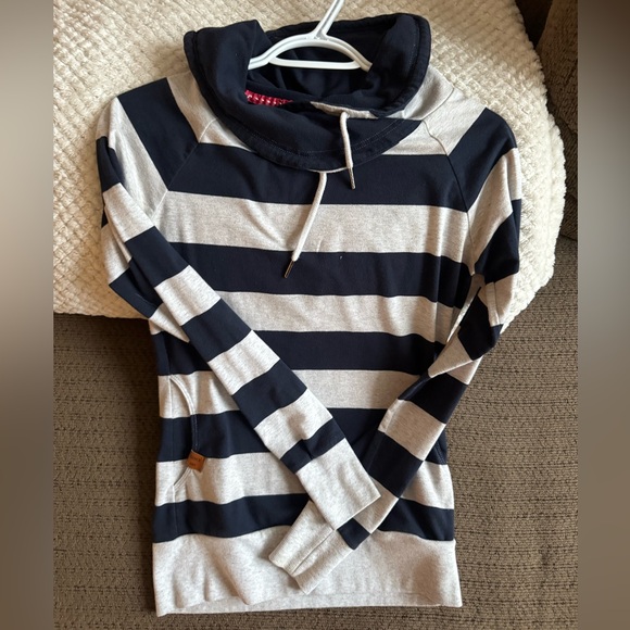 Super cute, Twik sweater, size XS 🖤 - Picture 3 of 5